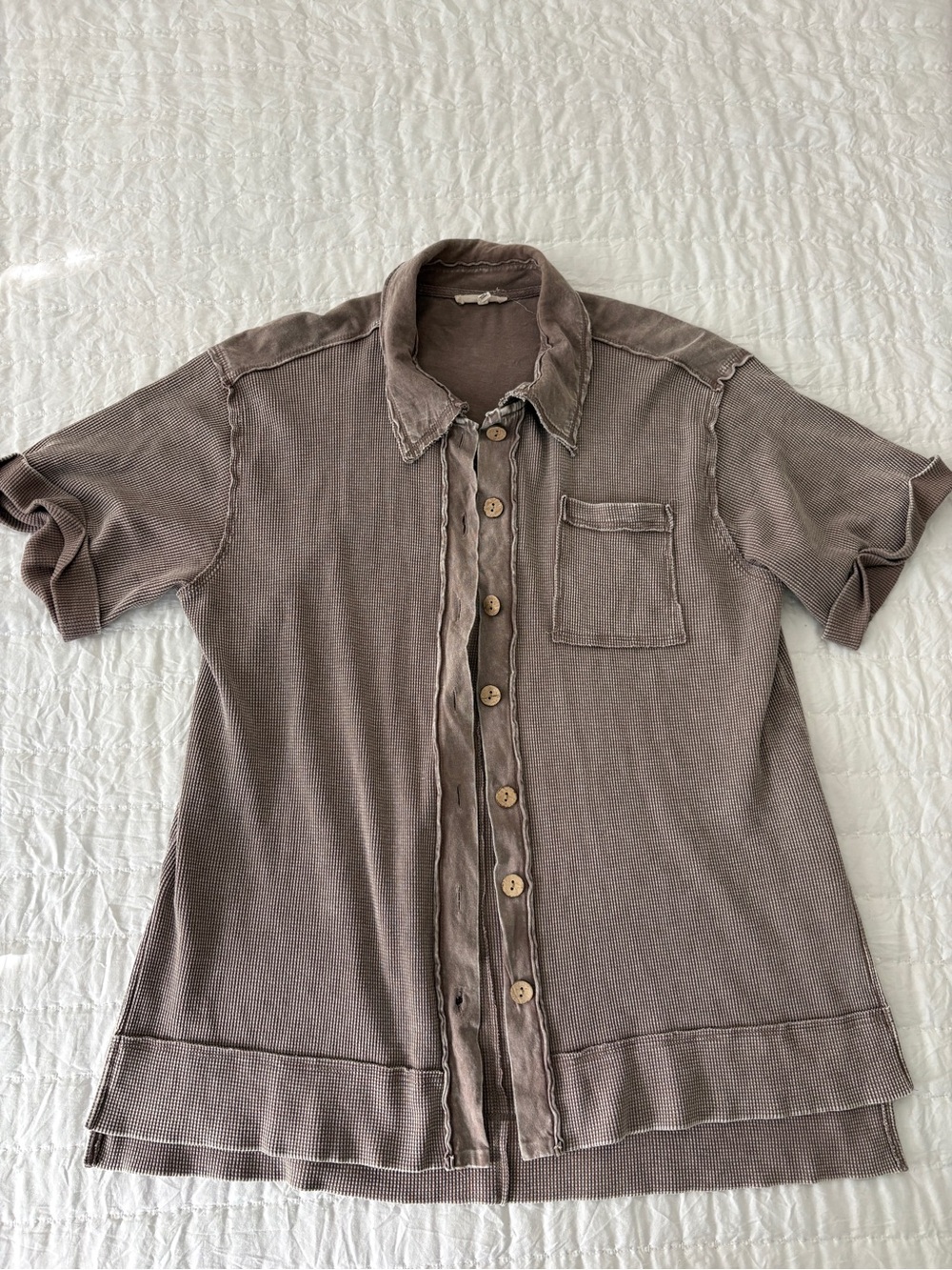 easel Taupe Short-Sleeve Button Front Knit Top